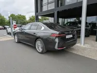 Gebraucht BMW 520 Sport Line 197 PS (144 kW) 2024 Grau Limousine