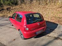Gebraucht Renault Clio II 58 PS (42 kW) 2009 Rot Kleinwagen