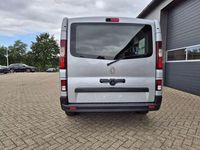 Neu Renault Trafic Evolution 150 PS (110 kW) 2025 Highland grau metallic Van / Kleinbus