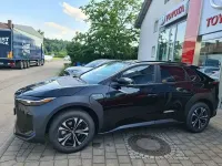 Gebraucht Toyota bZ4X Basis 150 kW (204 PS) 2023 Onxyschwarz SUV