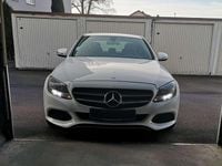 Gebraucht Mercedes C180 156 PS (114 kW) 2015 Weiß Limousine