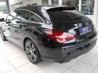 Gebraucht Mercedes CLA200 Shooting Brake Urban 156 PS (114 kW) 2017 Kosmosschwarz  metalliclack Kombi