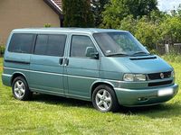 Second-hand VW Caravelle 151 CP (111 kW) 2002 Verde Van