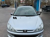 Gebraucht Peugeot 206 75 PS (55 kW) 2008 Silber Kleinwagen