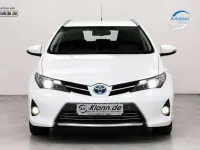 Gebraucht Toyota Auris Hybrid Executive 136 PS (100 kW) 2014 Super white Kombi