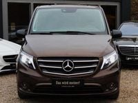 Gebraucht Mercedes V220 163 PS (119 kW) 2018 Dolomitbraun metallic Van / Kleinbus