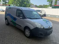 Gebraucht Opel Combo 120 PS (88 kW) 2016 Silber Van / Kleinbus