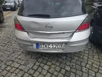 Gebraucht Opel Astra 90 PS (66 kW) 2009 Silber Limousine