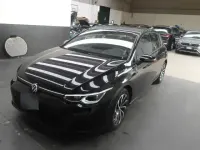 Gebraucht VW Golf VII Life 150 PS (110 kW) 2021 Deep black perleffekt Kleinwagen