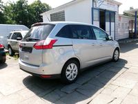 Gebraucht Ford Grand C-Max Trend 125 PS (91 kW) 2013 Silber Van / Kleinbus