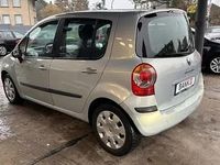 Second-hand Renault Modus Dynamique 112 CP (82 kW) 2005 Gri Monovolum
