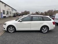 Gebraucht Skoda Octavia Ambition 150 PS (110 kW) 2019 Candyweiss Kombi