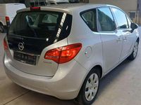 Używany Opel Meriva Edition 120 KM (88 kW) 2012 Srebrny Minivan