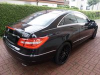 Gebraucht Mercedes E350 231 PS (169 kW) 2009 Schwarz metallic Coupé