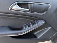 Gebraucht Mercedes GLA200 156 PS (114 kW) 2019 Grau SUV