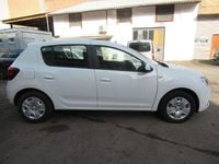 Gebraucht Dacia Sandero Comfort 73 PS (53 kW) 2018 Weiß Limousine