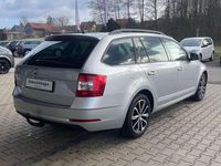 Gebraucht Skoda Octavia Soleil 150 PS (110 kW) 2019 Brilliant silber Kombi