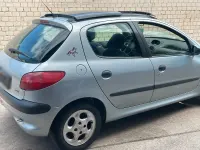 Gebraucht Peugeot 206 75 PS (55 kW) 2001 Blau Kleinwagen