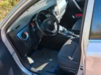 Gebraucht Toyota Auris Hybrid Comfort 99 PS (72 kW) 2013 Silber Limousine