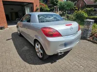 Gebraucht Opel Tigra 90 PS (66 kW) 2004 Silber Cabrio