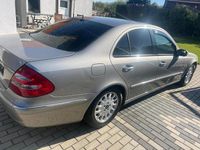 Second-hand Mercedes E320 225 CP (165 kW) 2002 Gri Berlinǎ
