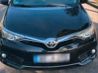 Gebraucht Toyota Auris 116 PS (85 kW) 2016 Schwarz Kleinwagen