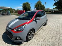 Gebraucht Hyundai i10 Edition 67 PS (49 kW) 2015 Grau Kleinwagen