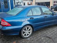 Gebraucht Mercedes C180 143 PS (105 kW) 2005 Blau Limousine