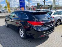 gebraucht Hyundai i40 cw Style 1.7 CRDI Automatik/Xenon/Navi/R-Kam