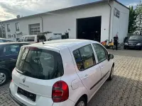 Używany Renault Modus Dynamique 103 KM (75 kW) 2010 Biały Minivan