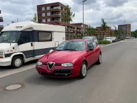 Gebraucht Alfa Romeo 156 120 PS (88 kW) 1997 Rot Limousine