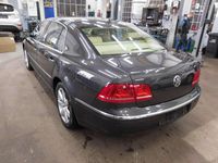 Gebraucht VW Phaeton 239 PS (175 kW) 2012 Moccaanthrazit perleffekt Limousine