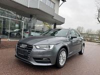 Gebraucht Audi A3 Ambiente 125 PS (91 kW) 2016 Monsungrau metallic Limousine