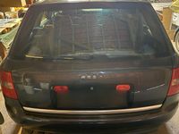 Gebraucht Audi A6 150 PS (110 kW) 2004 Blau Kombi