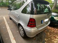 Gebraucht Mercedes A170 Avantgarde 95 PS (69 kW) 2002 Silber Kleinwagen