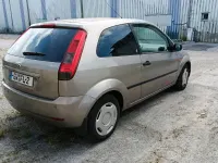 Usata Ford Fiesta 100 CV (73 kW) 2003 Grigio Utilitaria