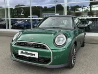 Gebraucht Mini Cooper Favoured 114 kW (156 PS) 2025 British racing green iv (metallic) Kleinwagen