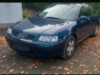 Gebraucht Audi A3 105 PS (77 kW) 2000 Blau Kleinwagen