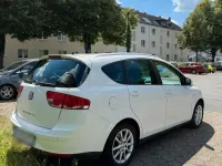 Gebraucht Seat Altea XL 125 PS (91 kW) 2011 Weiß Van / Kleinbus