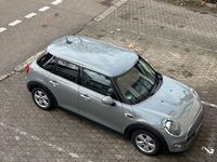 Gebraucht Mini ONE 102 PS (75 kW) 2019 Grau Kleinwagen