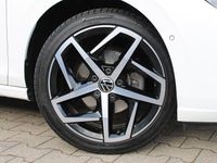 Gebraucht VW Golf VII Style 150 PS (110 kW) 2020 Weiß Limousine