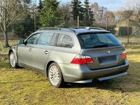 Gebraucht BMW 525 177 PS (130 kW) 2004 Grau Kombi