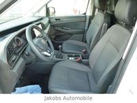 Gebraucht VW Caddy 102 PS (75 kW) 2022 Weiß Van / Kleinbus