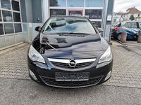 Gebraucht Opel Astra Edition 116 PS (85 kW) 2011 Schwarz Limousine