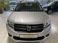 Gebraucht Dacia Logan Prestige 90 PS (66 kW) 2016 Platingrau Kombi