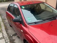 Gebraucht Ford Focus 80 PS (58 kW) 2006 Rot Limousine