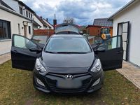 Gebraucht Hyundai i30 101 PS (74 kW) 2015 Schwarz Kleinwagen