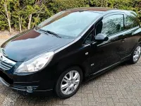 Używany Opel Corsa OPC 90 KM (66 kW) 2009 Czarny Hatchback