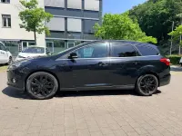 Gebraucht Ford Focus 125 PS (91 kW) 2014 Schwarz Kombi