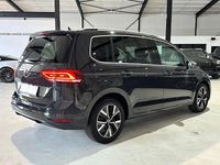 Gebraucht VW Touran Highline 150 PS (110 kW) 2021 Grau Van / Kleinbus